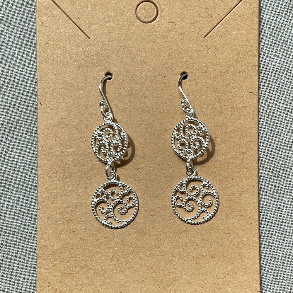 NWOT Filigree Dangle Fashion Earrings - Picture 7 of 8